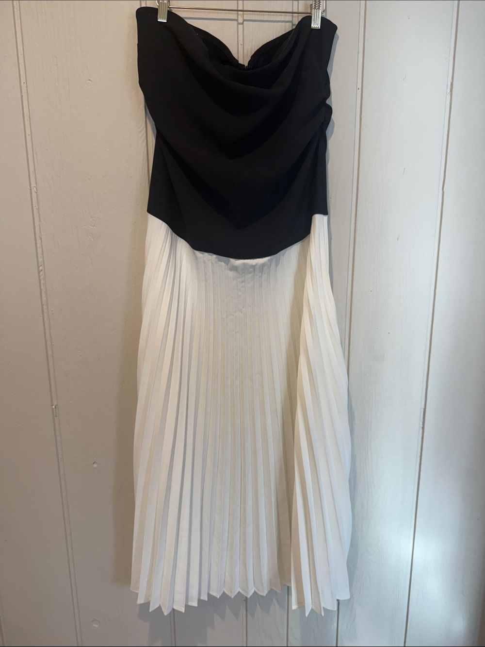 Commense Black and White Strapless Pleated Midi Dress